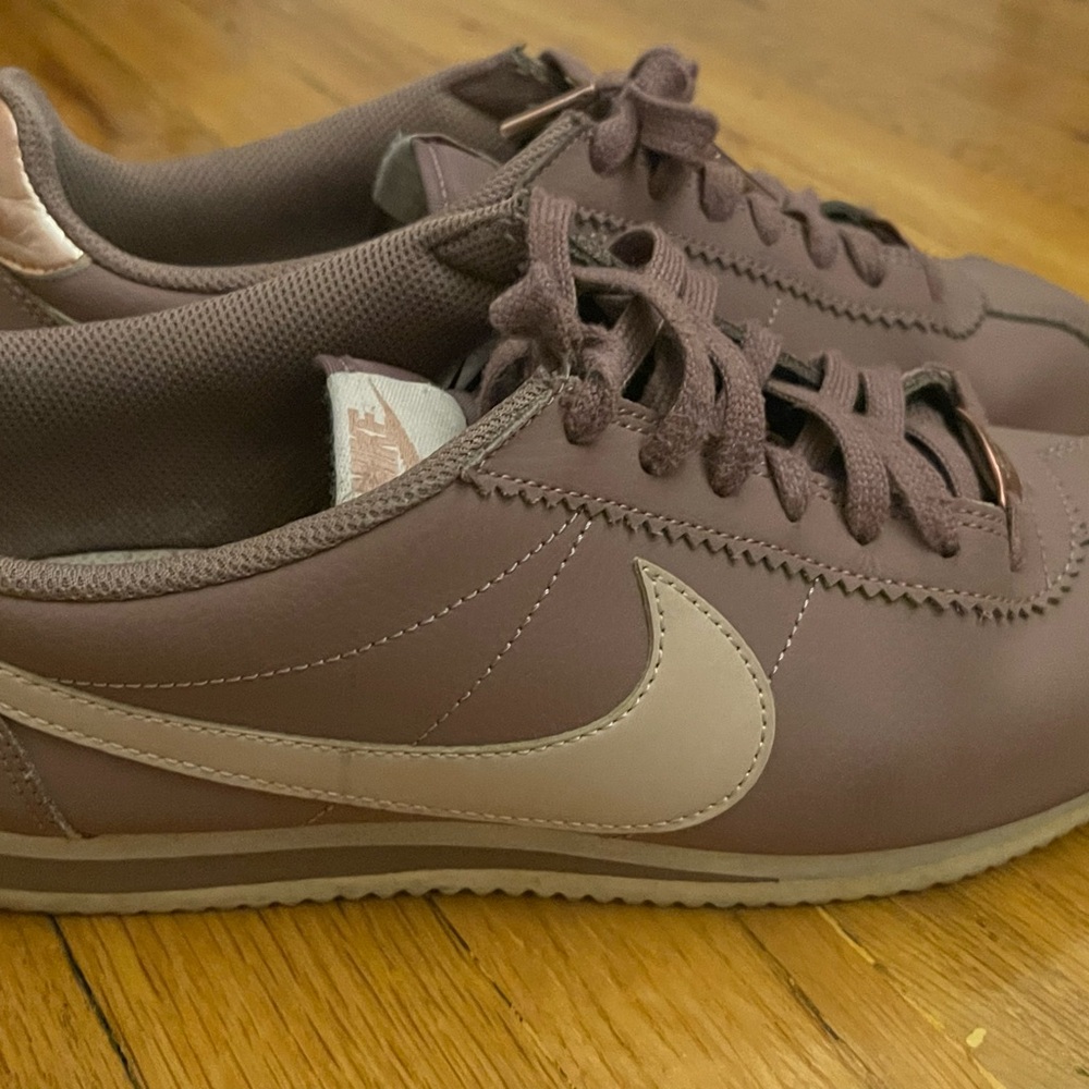 Nike Women's Cortez Mauve and Cream Sneakers - Picture 5 of 6